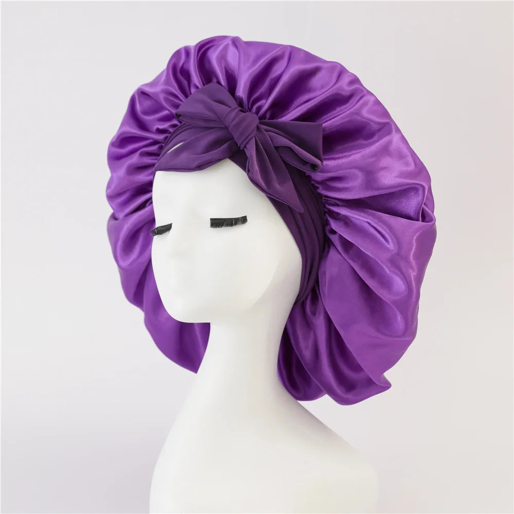 Bonnet de sommeil pour femmes en satin uni, bande élastique extensible avec lien, bonnet de douche de nuit ajustable pour protéger les cheveux.